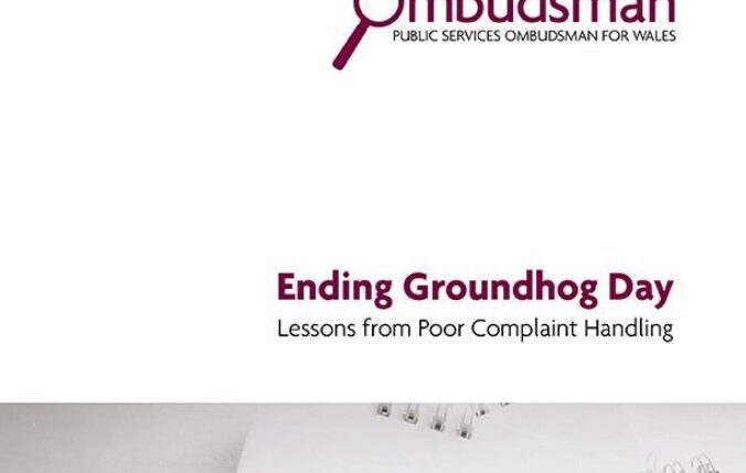 Clawr adroddiad Ending Groundhog Day